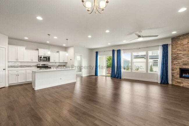 Photo - Gorgeous 3 Bedroom House in Wolf Ranch