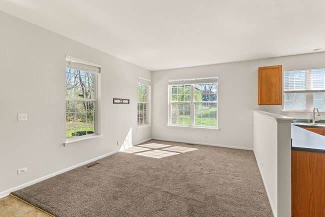 Photo - 712 Morris Ct