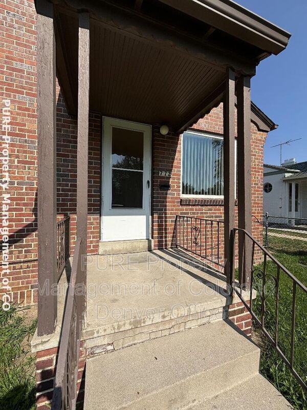 Building Photo - 772 North Forest Street