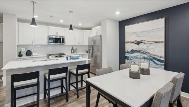 Photo - 14943 Adare Way