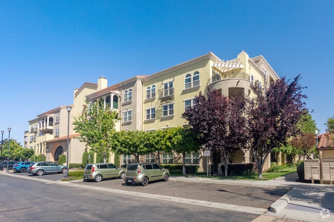 Building - Terra Serena Luna