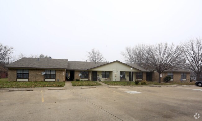 Photo - Kaufman Retirement Village