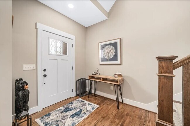 Photo - 1105 Cross Pointe Dr