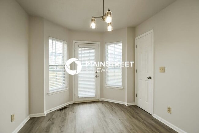 4 Bedroom Pet-Friendly Home in SHELBYVILLE, KY with Main Street Renewal