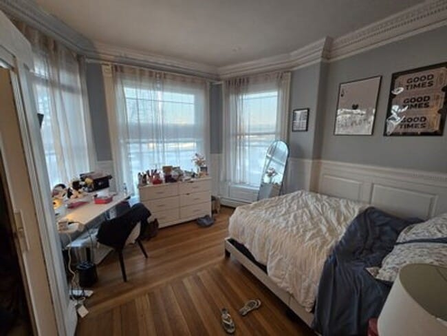 Photo - Kenmore Sq. - 4 Bed 2 Bath - 9/1