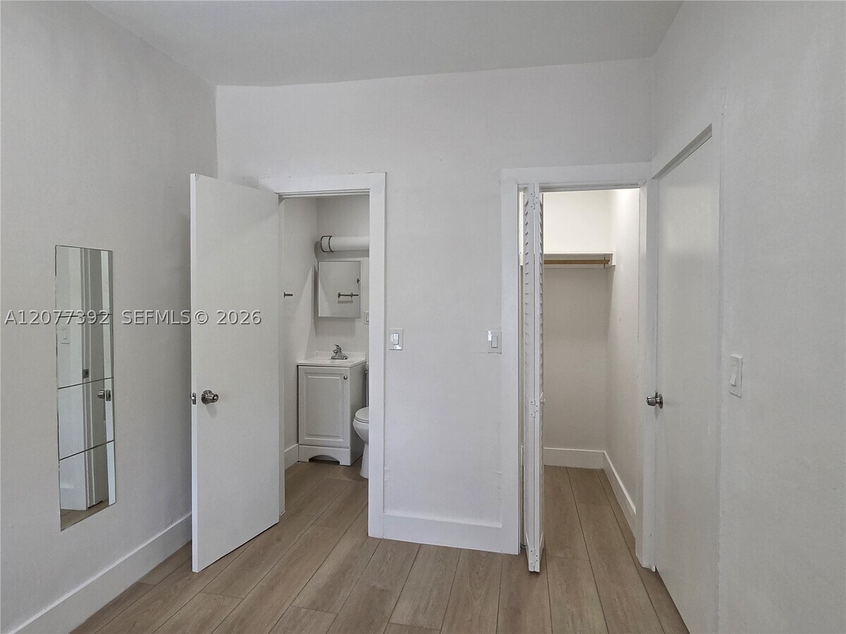 Photo - 2326 SW 9th St Unit 1