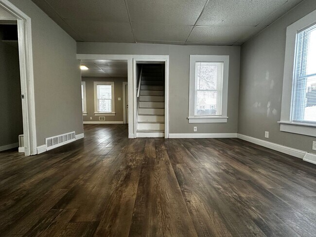 Photo - Recently Renovated 3 Bedroom 1 Bath Single...