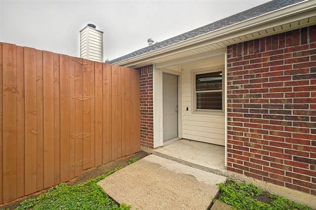 Photo - 945 Ramblewood Dr