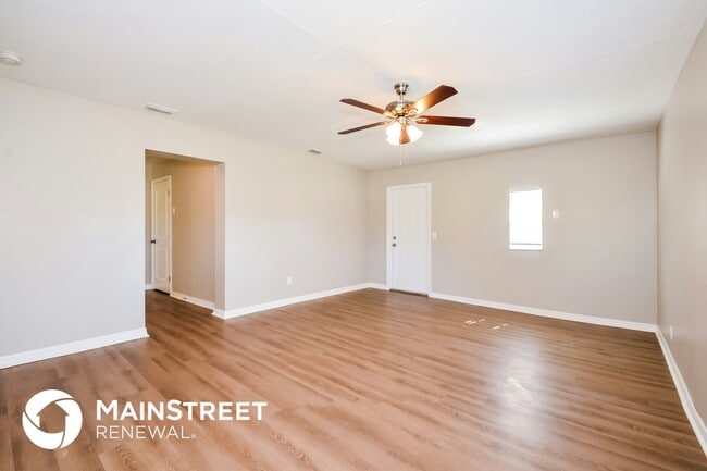 Photo - 3124 Newtown Blvd