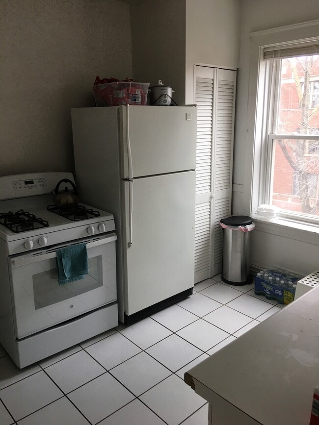 Photo - 2458 N Racine Ave Unit 2N