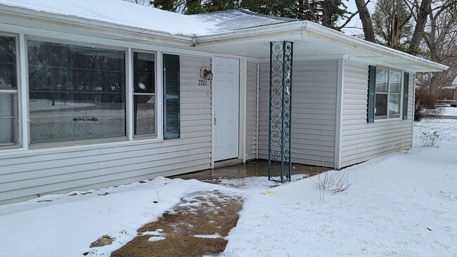 Photo - 2701 Wilshire Blvd