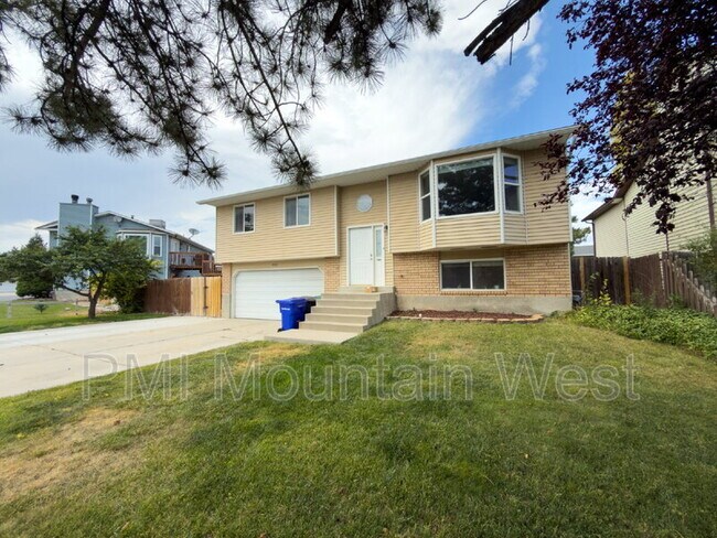 4982 Aspen Shadow Ct
