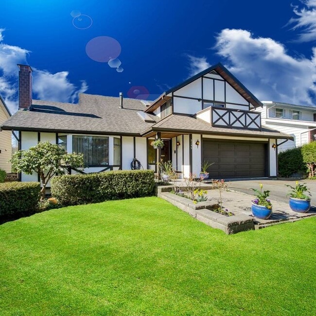 Building Photo - 2135 Kirkstone Rd