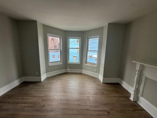 Photo - 35 Benkard Ave