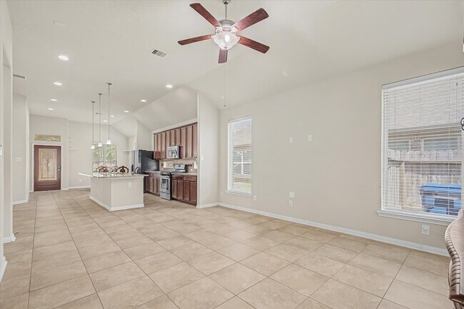 Photo - 3834 Raintree Village Dr