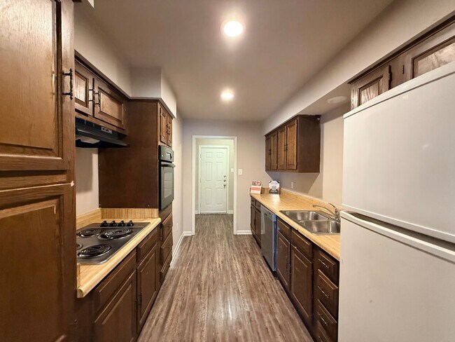 Photo - 1413-1415 Blackwell Drive Unit 1413