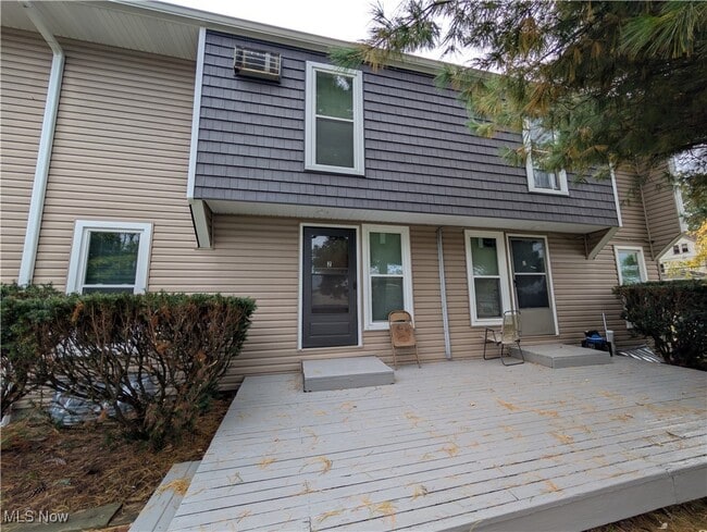 Building Photo - 595 Dayton St Unit 2