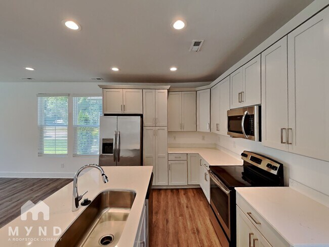 Photo - 3913 Ironwood St