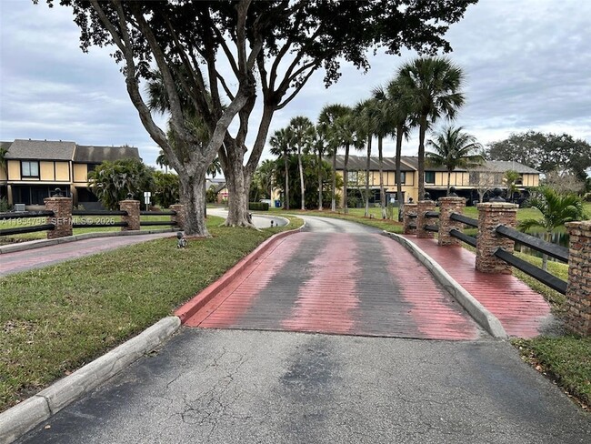 Photo - 9225 NW 49th Pl