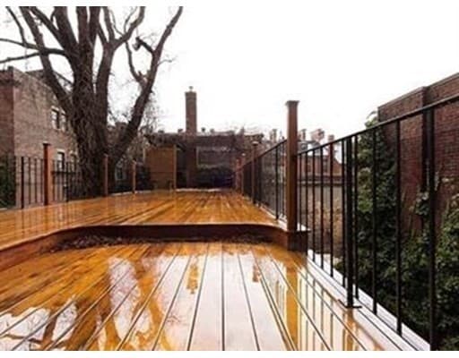 Building Photo - 14 Chestnut St Unit 1