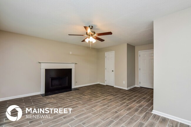 Photo - 2157 Shoals Way