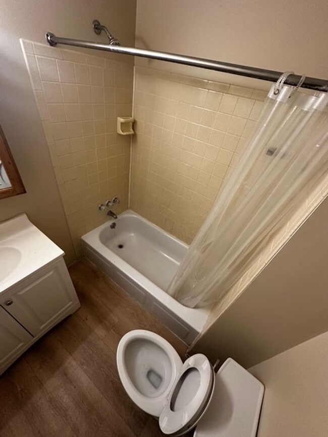 Photo - 1694 St Paul St Unidad 1694 St. Paul St #1