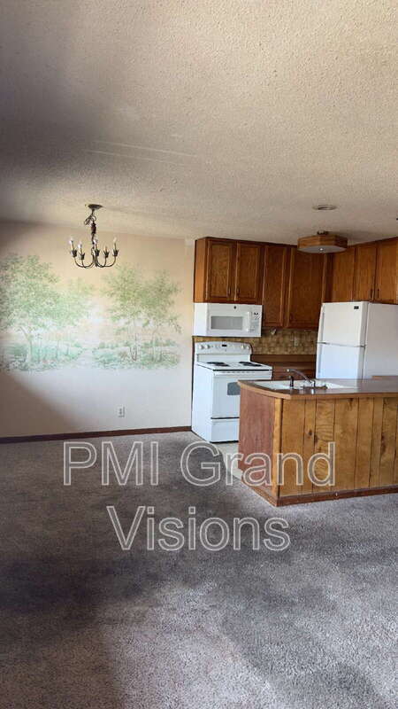 Photo - 955 4th St Unidad 3