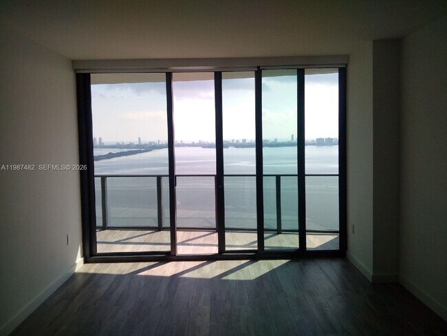 Photo - 460 NE 28th St Unit 3705