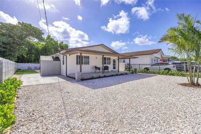 Photo - 3520 SW 88th Pl Unit 2