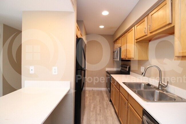 Building Photo - 1130 E Butler Dr Rental