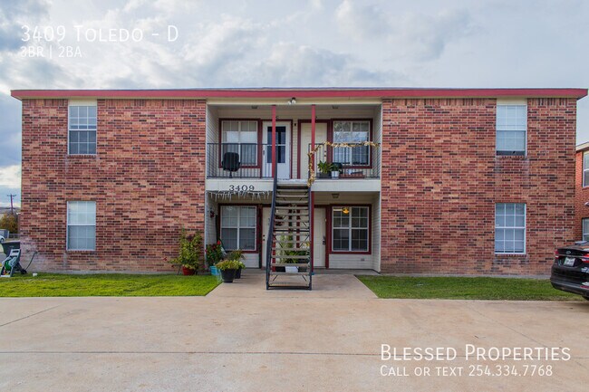 Building Photo - 3409 Toledo-D Unit D