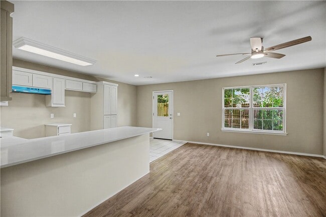 Photo - 179 Plover Cove