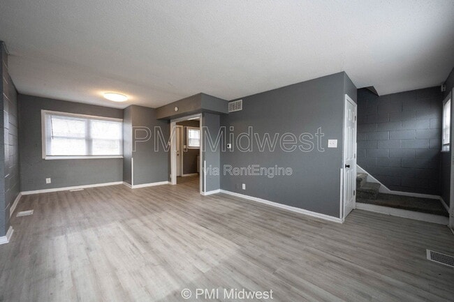 Photo - 6064 E 16th St