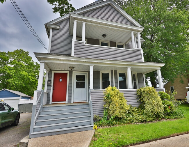 Building Photo - 117 Everett St Rental