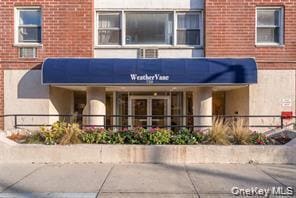 Building Photo - 750 Shore Rd Unit 1H