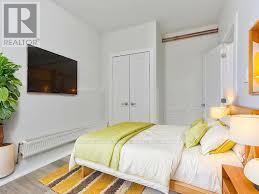 Photo - 915 St Clair Ave W Unit 2