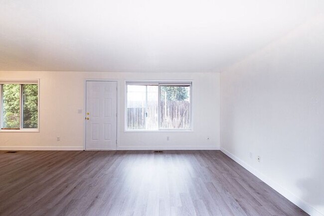 Photo - Milwaukie Duplex with Garage