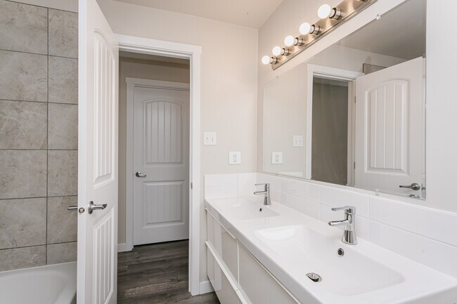 Photo - West Park Ridge