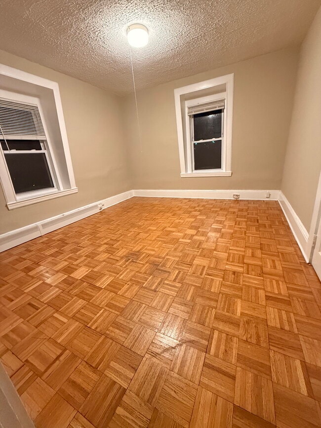 Photo - 363 Windsor St Unit 359-3