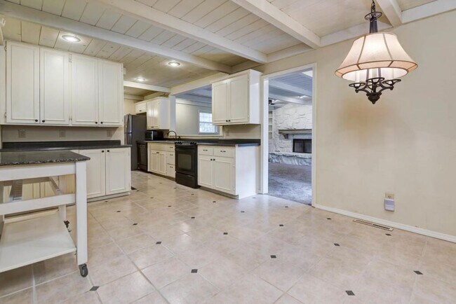 Photo - 1040 S Bruce