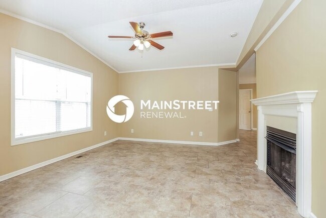 Photo - 4 Bedroom Pet-Friendly Home in Madison, TN with Main Street Renewal