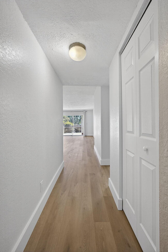 Photo - 120 Sparrow Dr Unit 113