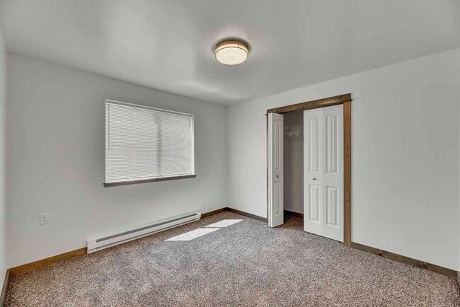 Photo - 901 Gibbon St Rental