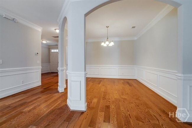 Photo - 255 Durham Park Way