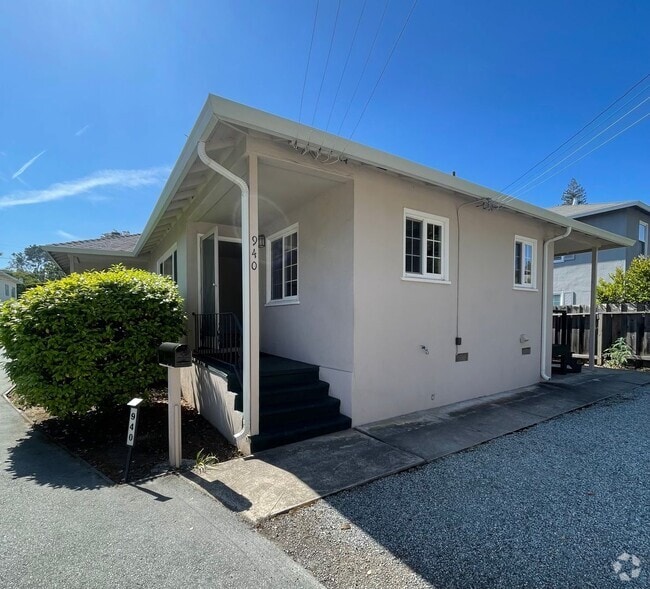 Building Photo - Downtown Menlo Park Charmer Rental