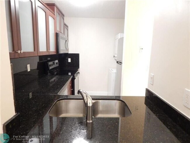 Photo - 844 Twin Lakes Dr Condo Unit 19-C