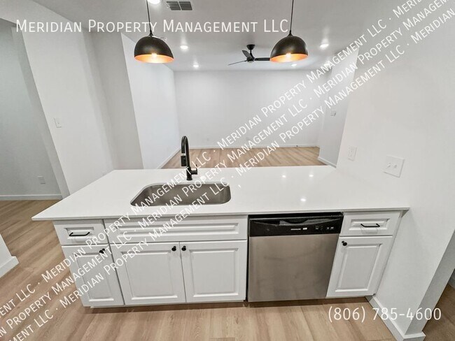 Photo - 5805 URBANA-