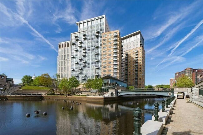 Building Photo - 200 W Exchange St Unit 1112