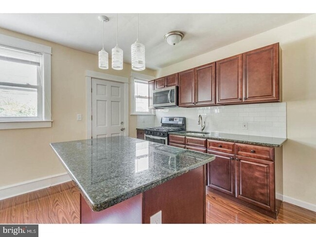 Photo - 108 Curtis Ave