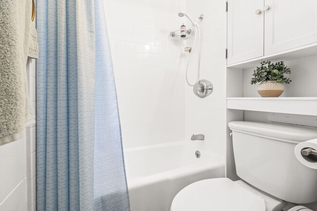 Photo - 2509 Ala Wai Blvd